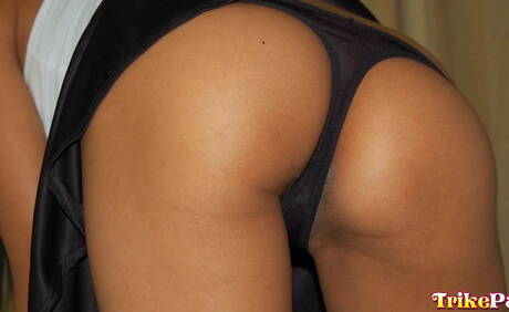 Trike Patrol pleased to share with you a free photo gallery with Candy in sex action