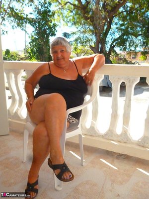 TAC Amateurs offers a free photo gallery with Grandma Libby xxx gallery 273704