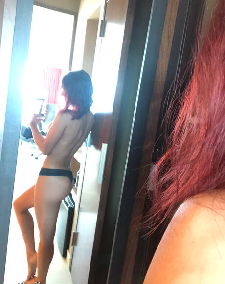 Karens Dream invite you to explore free xxx photos featuring Karen Dreams exhibit sexy shape