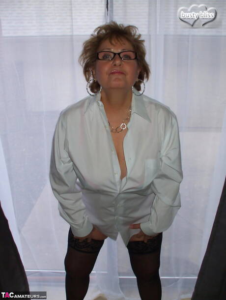 TAC Amateurs are proud to present you with a free photos featuring Busty Bliss xxx gallery 274427